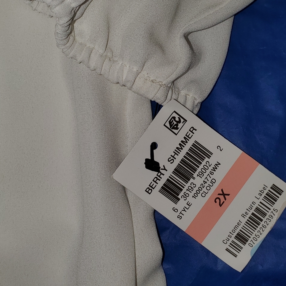 NWT Alfani White Printed Blouse W/ Black Detail At Neckline Women's Size 2X - Picture 3 of 6